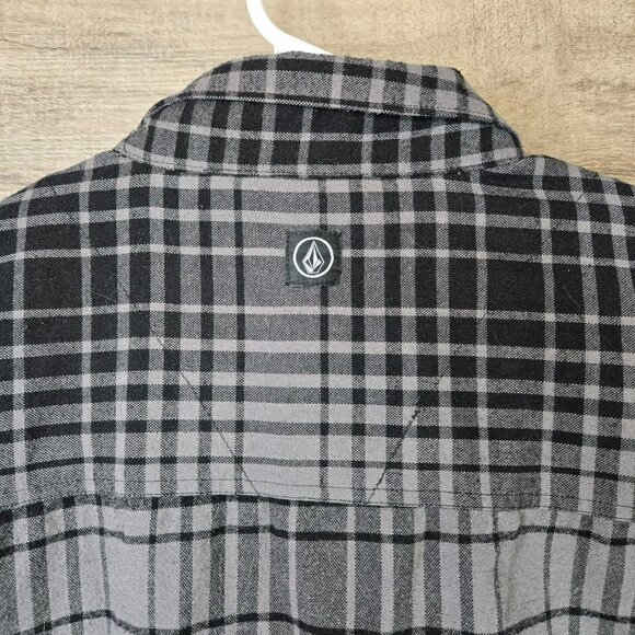 Volcom Mens Sz L Long Sleeve Plaid Shirt Classic Fit Black Gray Casual Button Up - Picture 9 of 12